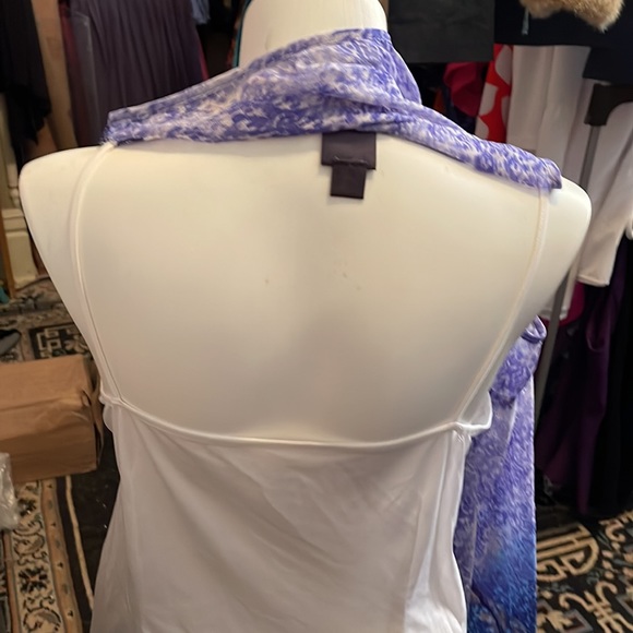 COPY - NWOT- a Motherhood top. But anyone with a little bigger front it’s perfe… - Picture 7 of 8